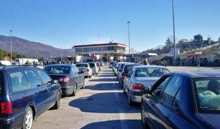 Greqia ashperson masat ne Kakavije: Ja rregullat e reja te kalimit
